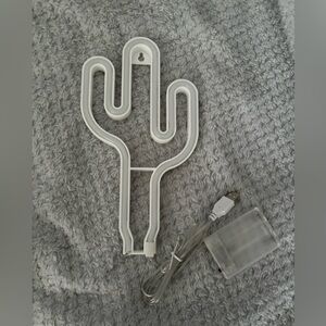 LED Cactus Trendy Light